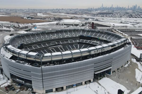 La vista de Manhattan detrás del MetLife Stadium, sede de partidos del Mundial, en East Rutherford, Nueva Jersey, el 3 de enero de 2026. (AP Foto/Seth Wenig)