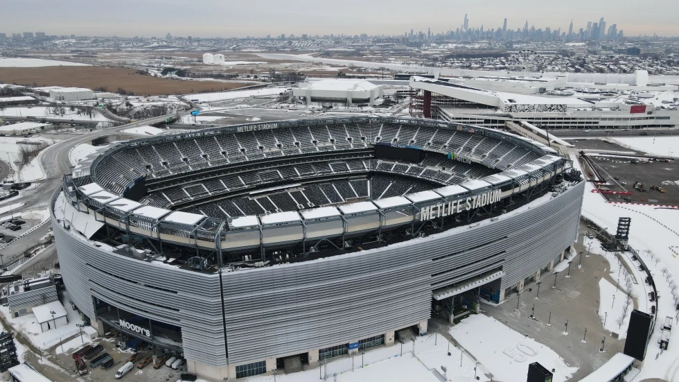 La vista de Manhattan detrás del MetLife Stadium, sede de partidos del Mundial, en East Rutherford, Nueva Jersey, el 3 de enero de 2026. (AP Foto/Seth Wenig)