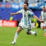 Messi marca tres goles y alcanza un récord histórico en el Mundial