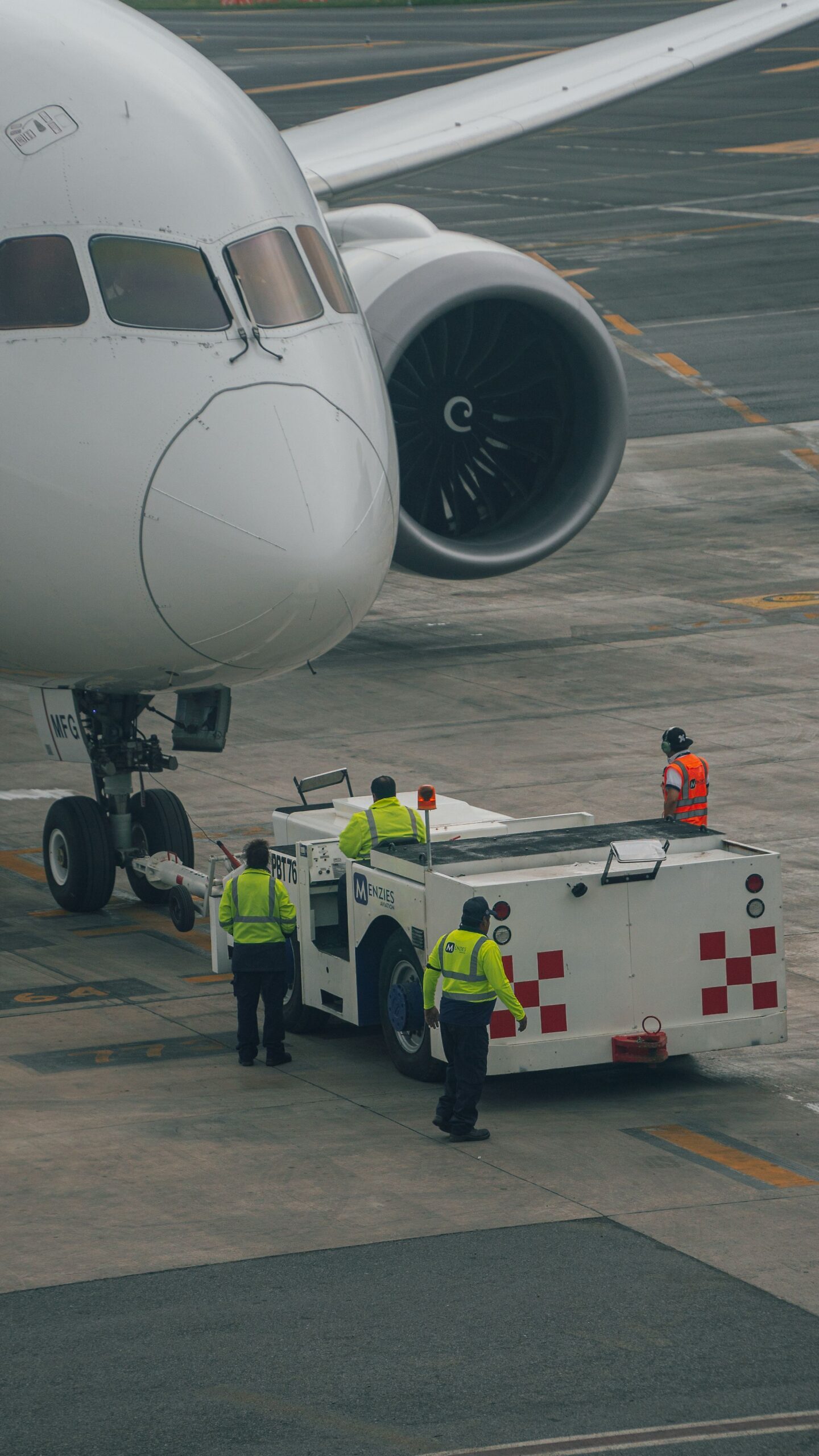 Avión de carga utilizado para transportar dispositivos electrónicos como parte de la cadena logística internacional de Apple.