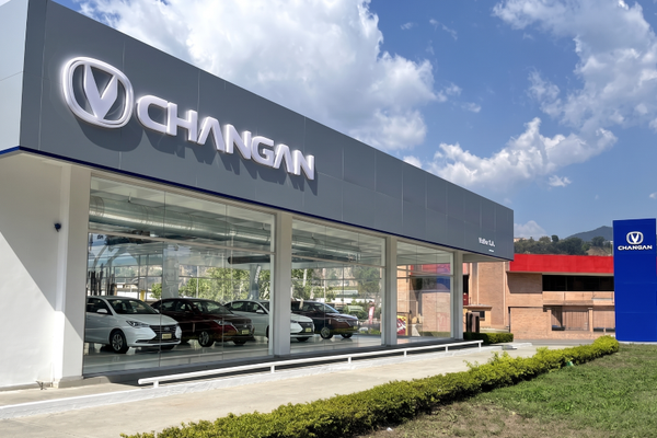 Changan abre dos nuevos concesionarios y llega a 17 sedes en Venezuela
