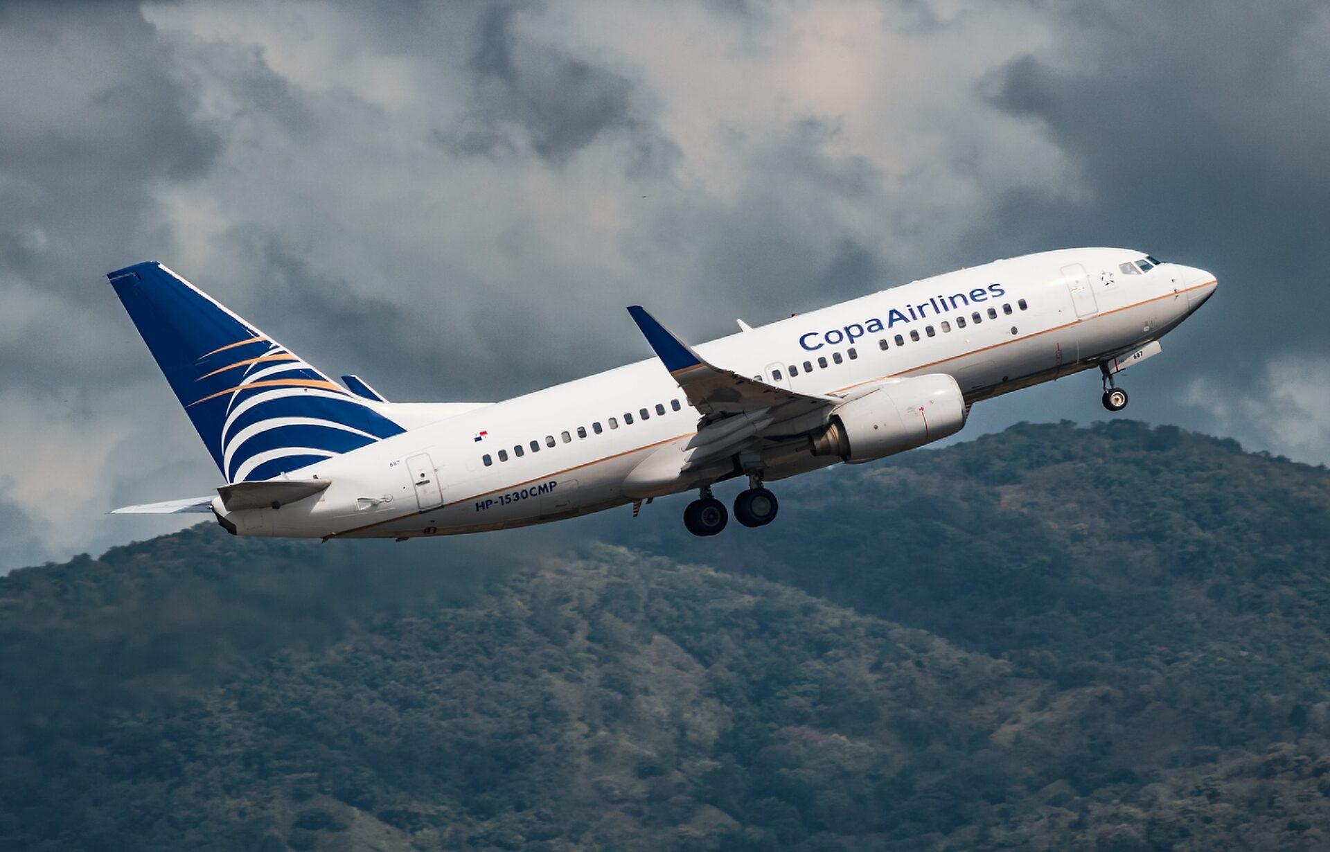 Copa Airlines despega un avión hacia Panamá, marcando el reinicio de vuelos desde Caracas el 1 de septiembre.